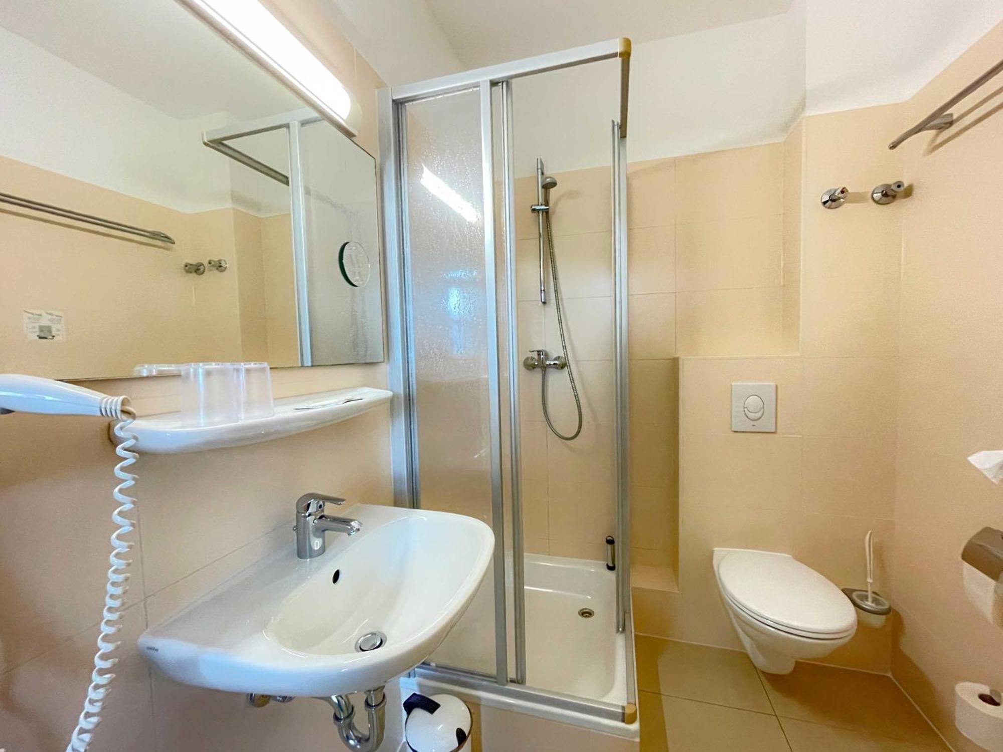 Strandhotel Graal-Muritz Bagian luar foto